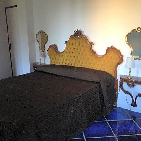 Amendola Bed & Breakfast 3*
